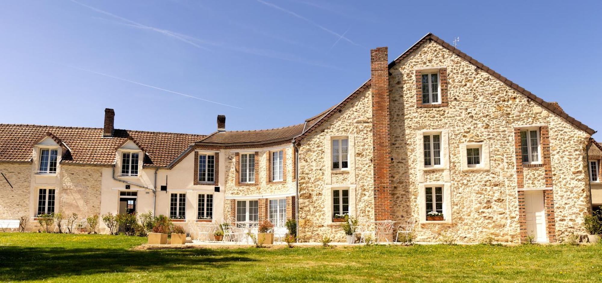 Le Petit Chateau Baye  Exterior photo